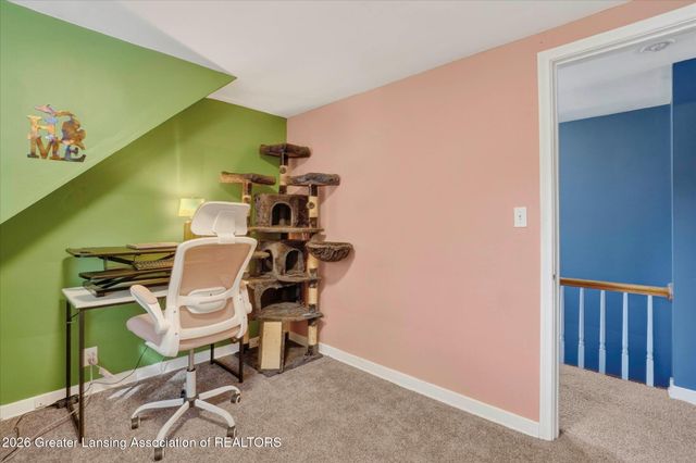 2540 E Round Lake Road, Dewitt, MI 48820