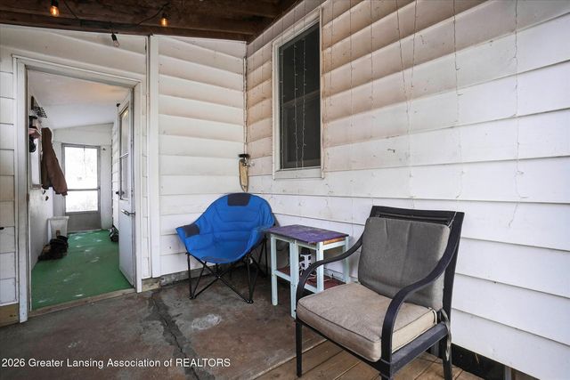 2540 E Round Lake Road, Dewitt, MI 48820