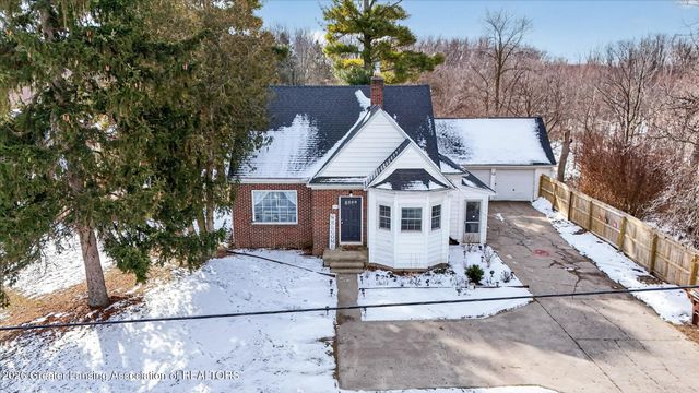 2540 E Round Lake Road, Dewitt, MI 48820