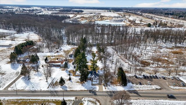 2540 E Round Lake Road, Dewitt, MI 48820