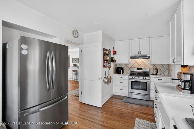 2540 E Round Lake Road, Dewitt, MI 48820