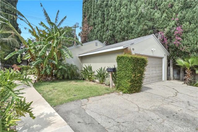 17811 Ludlow Street, Granada Hills, CA 91344