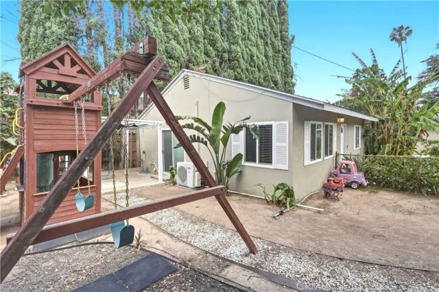 17811 Ludlow Street, Granada Hills, CA 91344