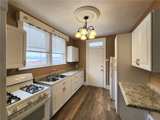 428 Glenn St, Clairton, PA 15025