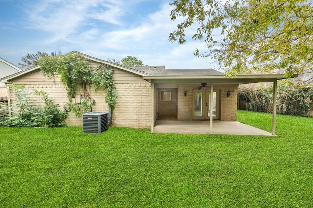5455 Oakhaven Lane, Houston, TX 77091