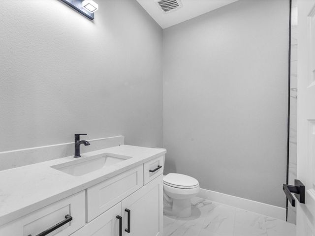 8010 Easter Street A, Houston, TX 77008