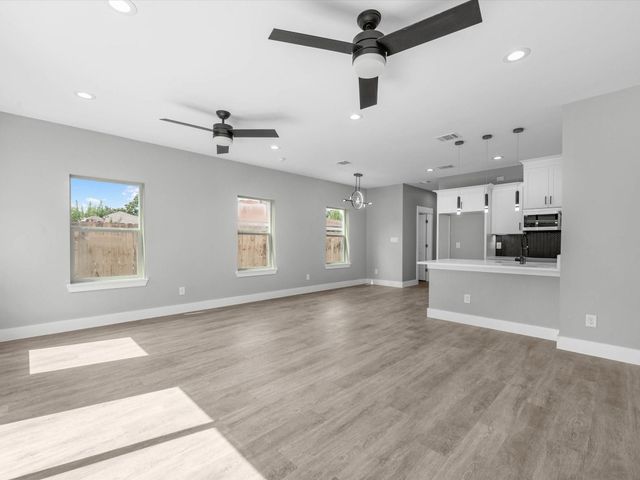 8010 Easter Street A, Houston, TX 77008