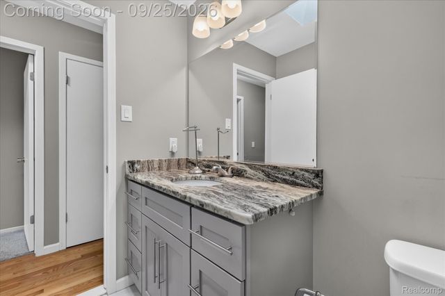 43598 W Arbor Way Drive 114, Canton Charter Township, MI 48188