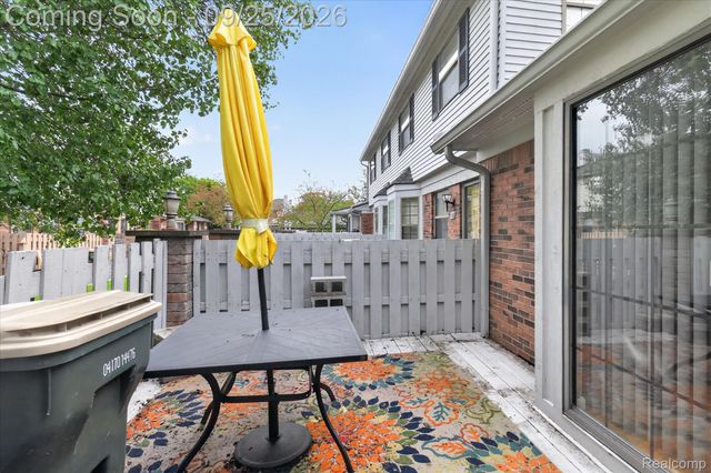 43598 W Arbor Way Drive 114, Canton Charter Township, MI 48188