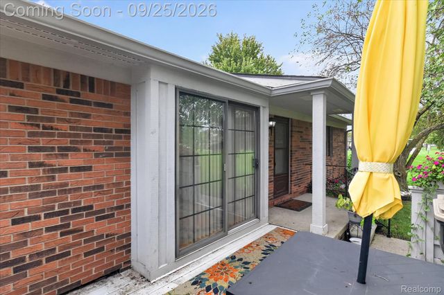 43598 W Arbor Way Drive 114, Canton Charter Township, MI 48188