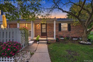 43598 W Arbor Way Drive 114, Canton Charter Township, MI 48188