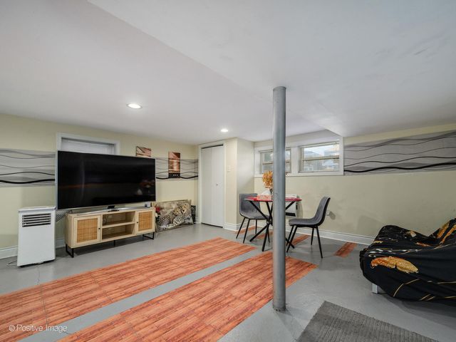 9419 S Wabash Avenue, Chicago, IL 60619