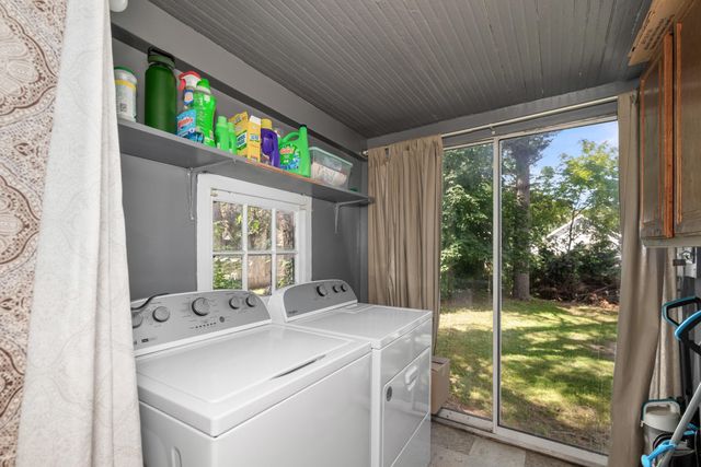 1005 Adams Street SE, Grand Rapids, MI 49507