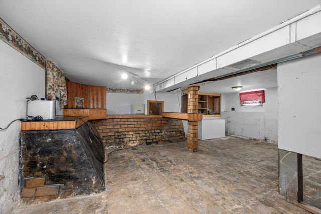 1005 Adams Street SE, Grand Rapids, MI 49507