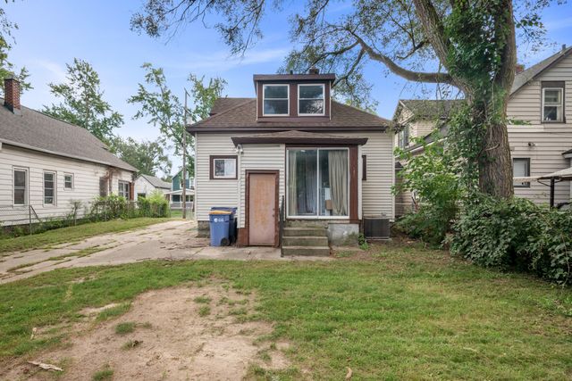 1005 Adams Street SE, Grand Rapids, MI 49507