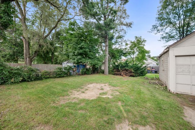 1005 Adams Street SE, Grand Rapids, MI 49507