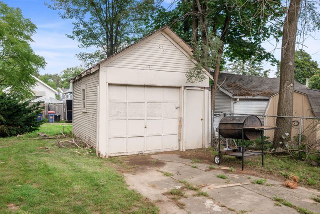 1005 Adams Street SE, Grand Rapids, MI 49507