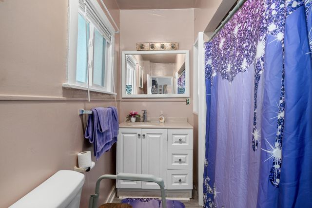 1005 Adams Street SE, Grand Rapids, MI 49507
