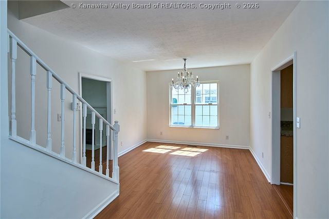 6565 Roosevelt Avenue, Charleston, WV 25304