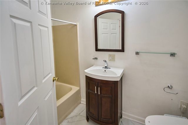 6565 Roosevelt Avenue, Charleston, WV 25304