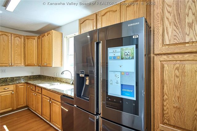 6565 Roosevelt Avenue, Charleston, WV 25304