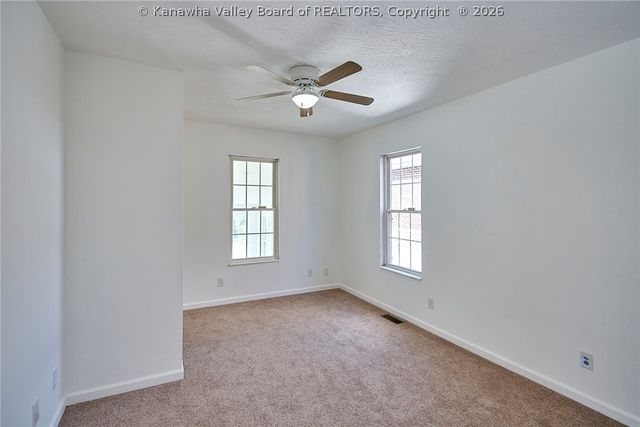 6565 Roosevelt Avenue, Charleston, WV 25304