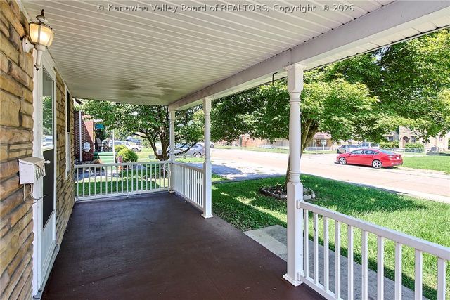 6565 Roosevelt Avenue, Charleston, WV 25304