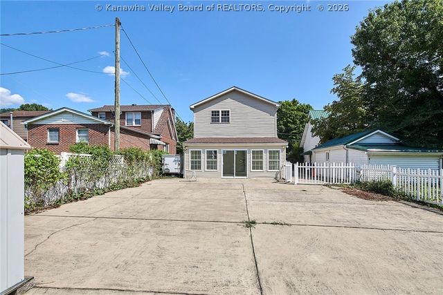 6565 Roosevelt Avenue, Charleston, WV 25304