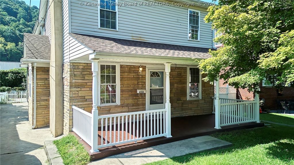 6565 Roosevelt Avenue, Charleston, WV 25304