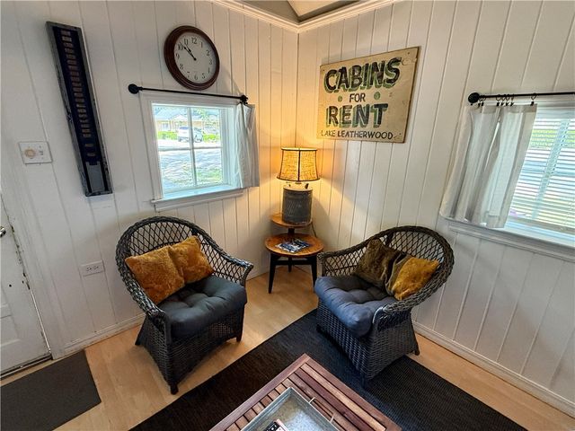 30 Kingshighway, Eureka Springs, AR 72632