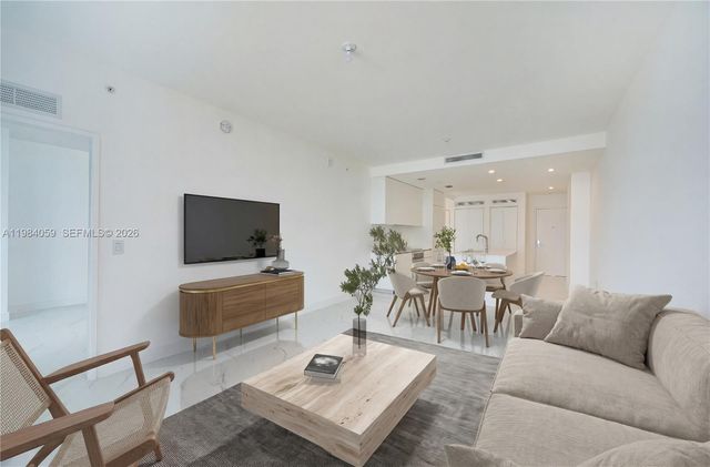 700 NE 24th St 3504, Miami, FL 33137