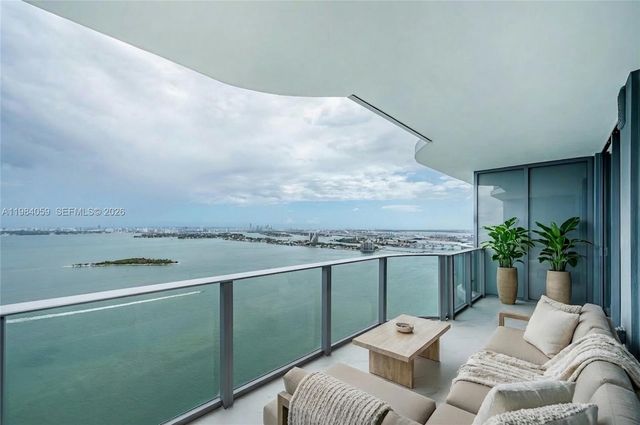 700 NE 24th St 3504, Miami, FL 33137