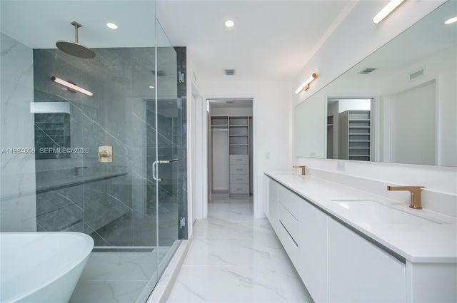 700 NE 24th St 3504, Miami, FL 33137