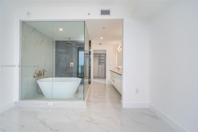 700 NE 24th St 3504, Miami, FL 33137