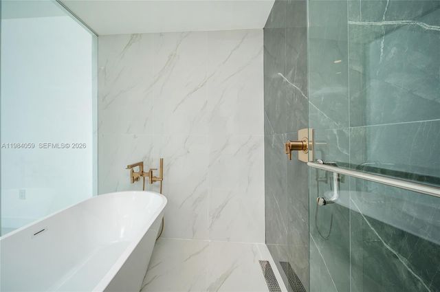 700 NE 24th St 3504, Miami, FL 33137