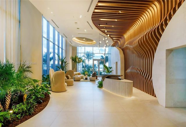 700 NE 24th St 3504, Miami, FL 33137