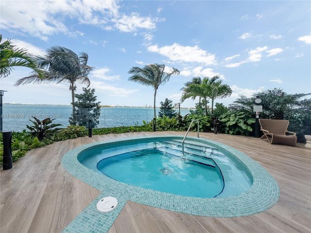 700 NE 24th St 3504, Miami, FL 33137