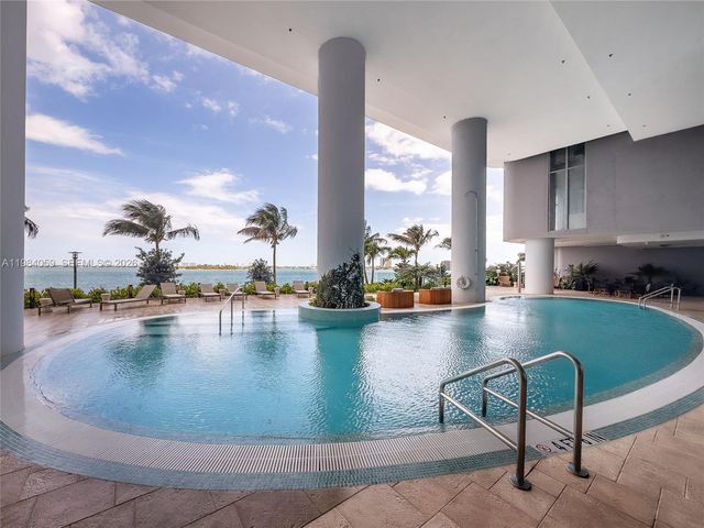 700 NE 24th St 3504, Miami, FL 33137