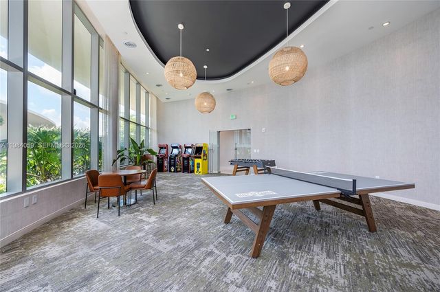 700 NE 24th St 3504, Miami, FL 33137