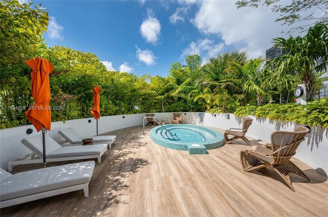 700 NE 24th St 3504, Miami, FL 33137