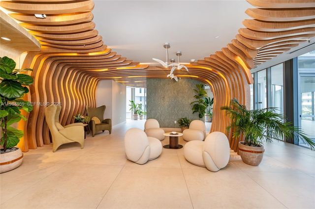 700 NE 24th St 3504, Miami, FL 33137