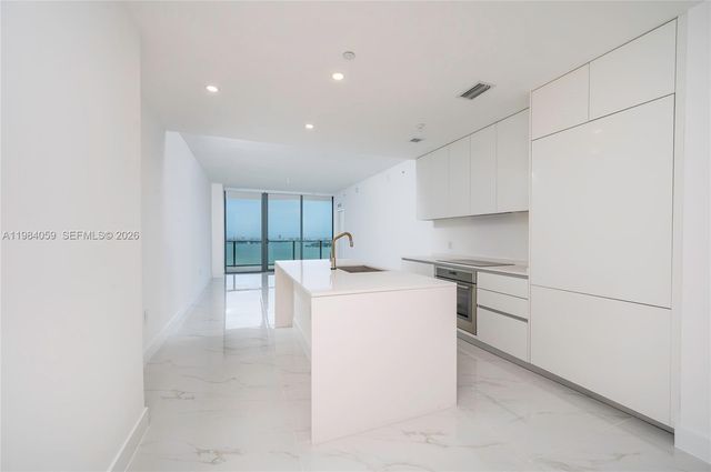 700 NE 24th St 3504, Miami, FL 33137