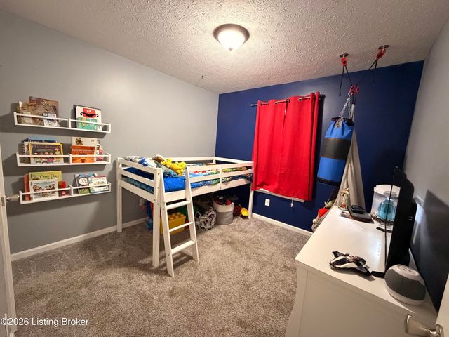 322 Gentry Ln, Mt Washington, KY 40047