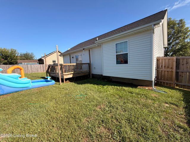322 Gentry Ln, Mt Washington, KY 40047