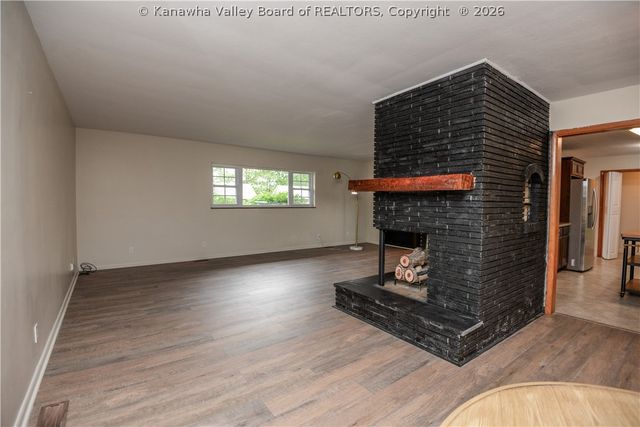 941 S Walnut Street, St Albans, WV 25177