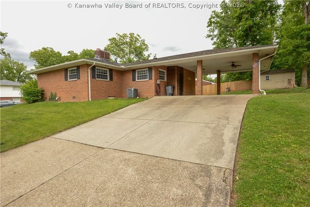 941 S Walnut Street, St Albans, WV 25177
