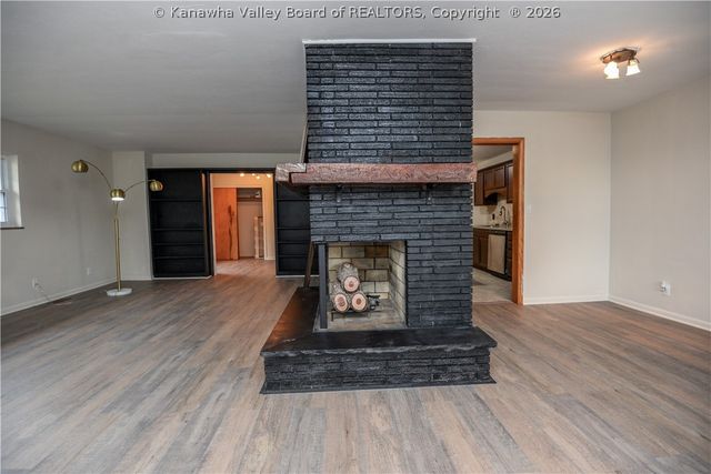 941 S Walnut Street, St Albans, WV 25177
