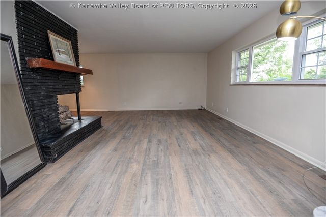 941 S Walnut Street, St Albans, WV 25177