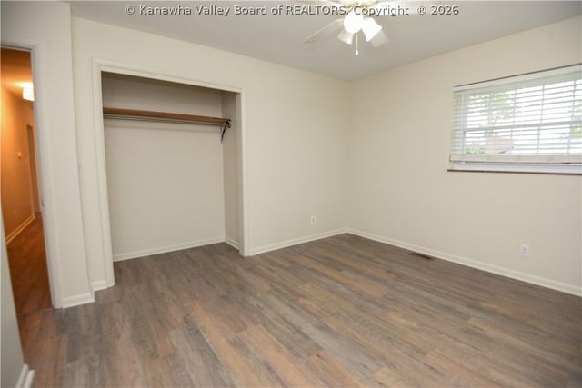 941 S Walnut Street, St Albans, WV 25177