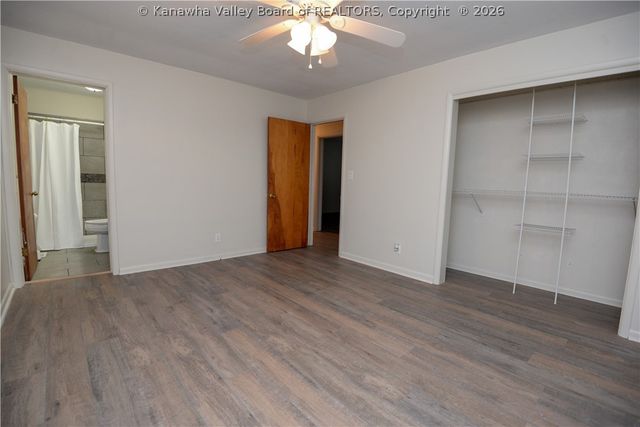 941 S Walnut Street, St Albans, WV 25177